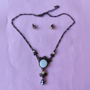 Bizou Gold flower and White Stone Jewelry Set